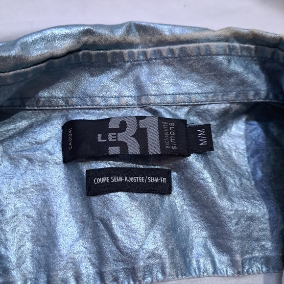 LE 31 | simons metallic blue women's short sleeve button up shirt - Picture 9 of 10